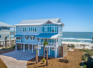 1916 Nautilus Dr, Eastpoint, FL 32328