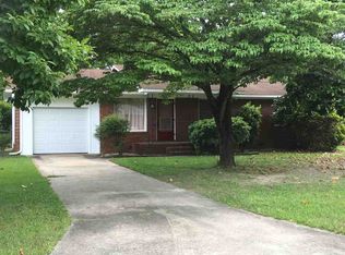 105 Corinth St, Warner Robins, GA 31088
