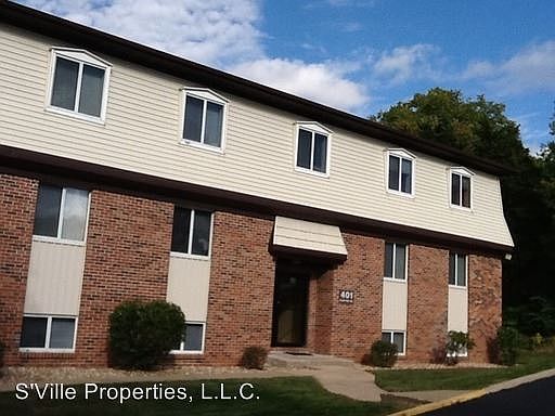 2nd image of 401 Clayton Dr APT C