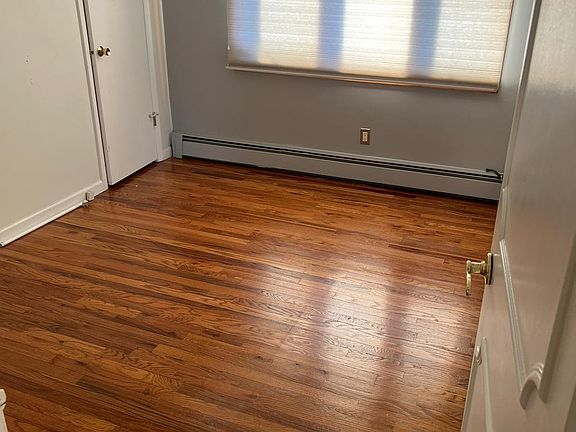 4th image of 627 Arcadian Ave Floor 2
