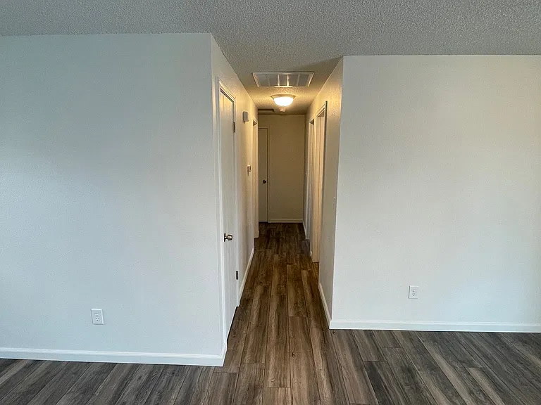 1695 SE Salmonberry Rd — Photo 8