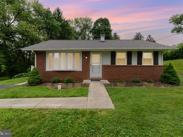 2111 Givenswood Dr, Fallston, MD 21047