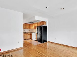 35 Cooper St #3, Brooklyn, NY 11207