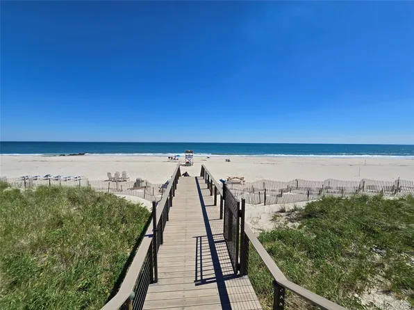 585 Dune Road #L10, Westhampton, NY 11978