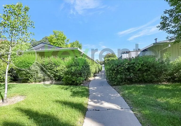 6705 Greenback Ln #5 — Photo 4