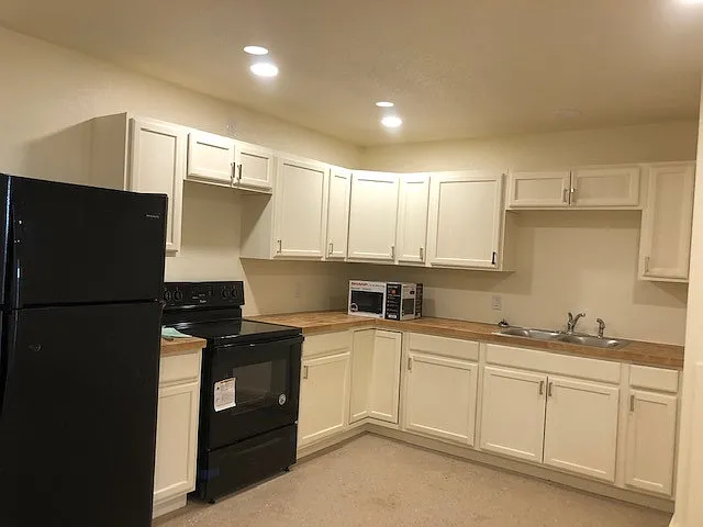143 Roy Davis - 3C — Photo 1