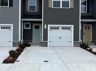 102 Summit View Ln, Franklin, VA 23851