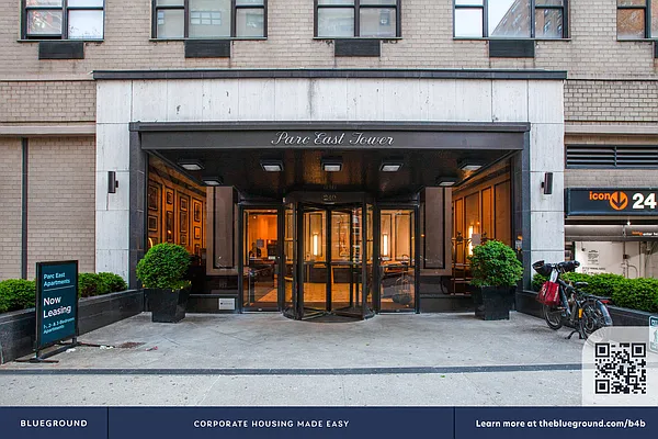 Rented by The Blueground | media 44