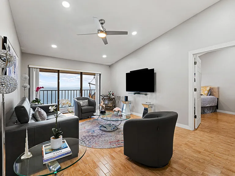 7500 Sunshine Skyway Ln S #205 — Photo 9