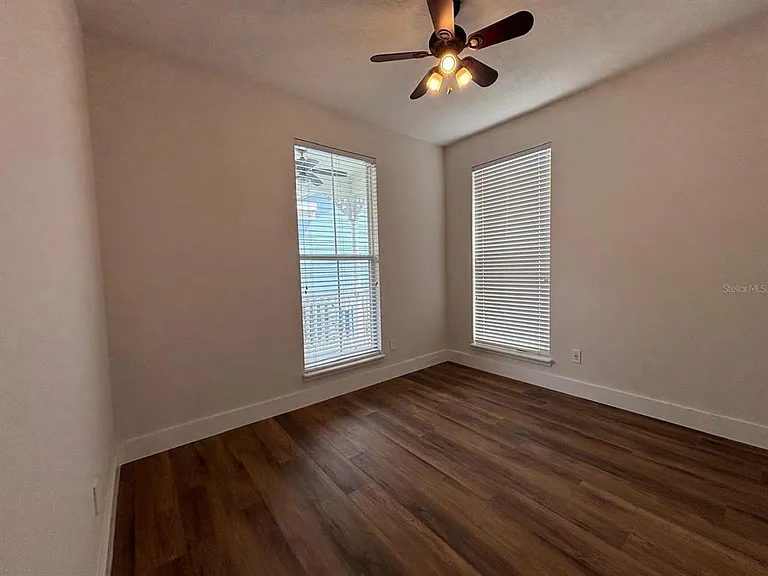 903 Yew Ct — Photo 7