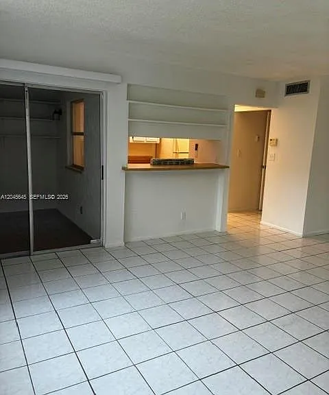 4220 NW 21st St #207 — Photo 5