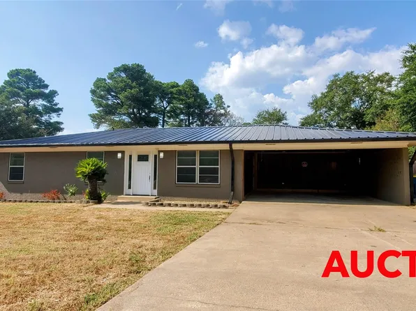 3901 Forest Hills Dr, Kilgore, TX 75662