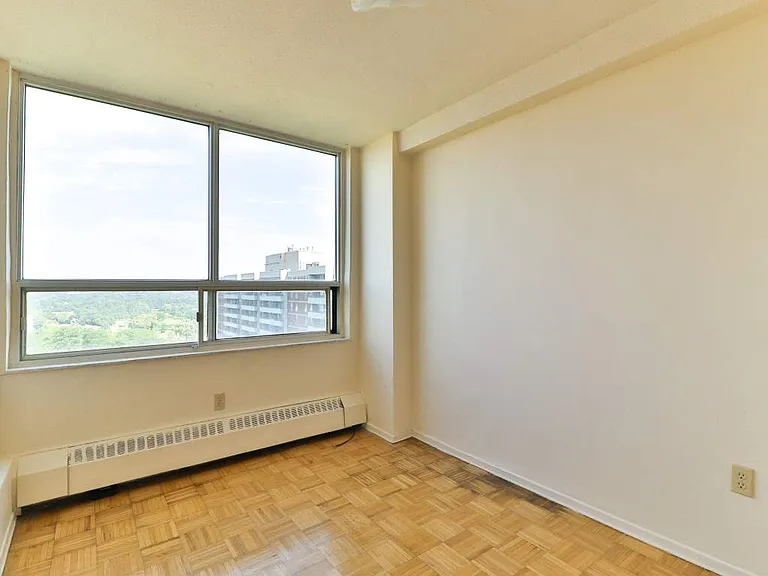 20 Carabob Ct — Photo 16