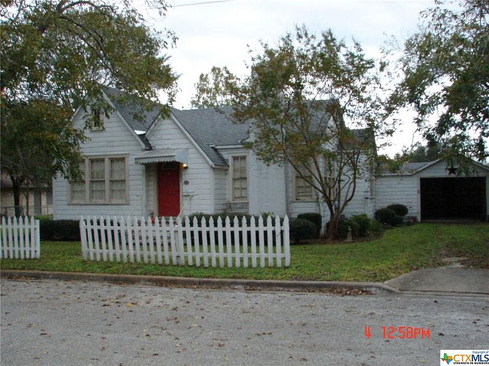 2nd image of 1604 Donovan St