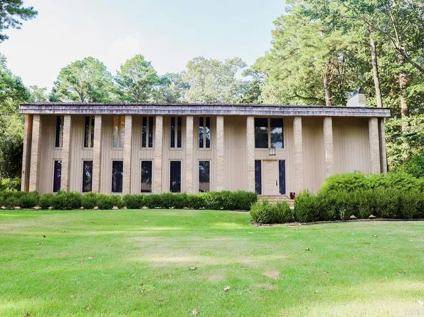 1605 W 46th Ave, Pine Bluff, AR 71603