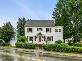 428 Parker St, Lowell, MA 01851
