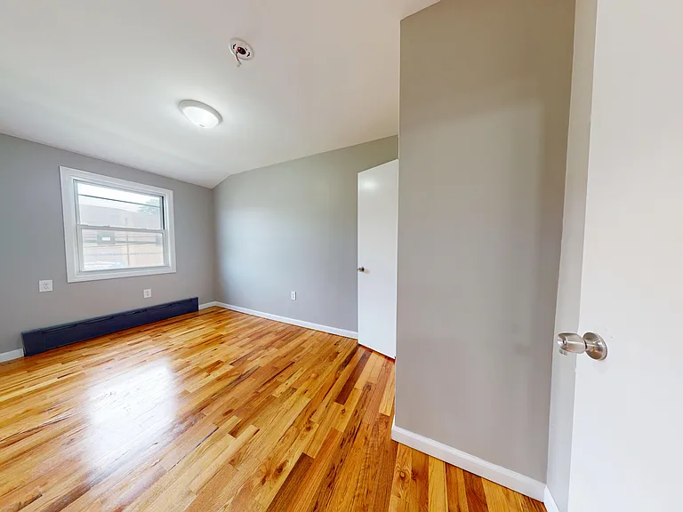 211 Granite Ave #1 — Photo 8