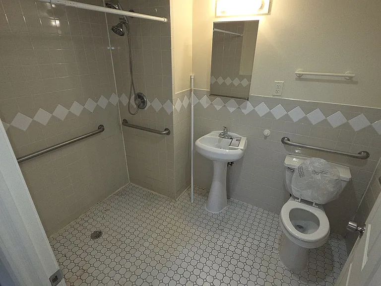 216 Broadway #103 — Photo 8