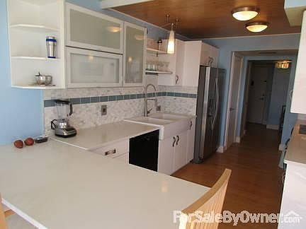 4th image of 1111 N Gulfstream Ave APT 4A