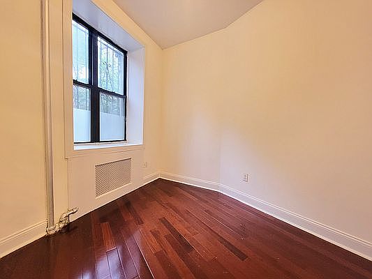1st image of 48 Stuyvesant St #Vx
