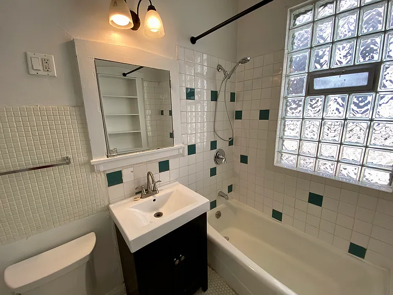 3218 W Eastwood Ave #2R — Photo 20