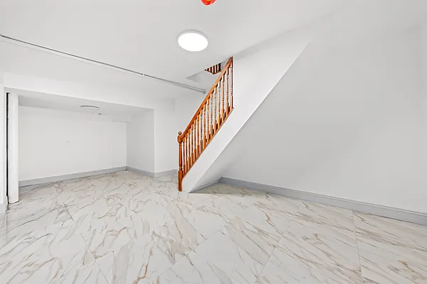 Rented by REAL New York | media 3