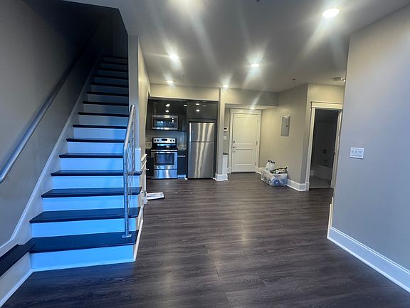 5th image of 33-35 Howard St #1