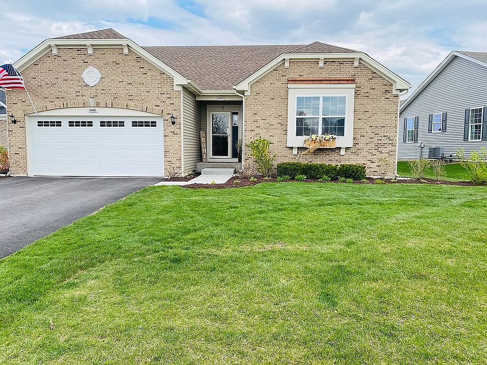 2nd image of 7 Mahogany Ct
