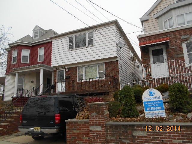 2nd image of 176 Kennedy Blvd