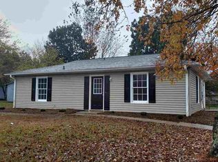 26 Brooktown Dr, Wellford, SC 29385