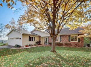 3428 Valley Woods Dr, Verona, WI 53593