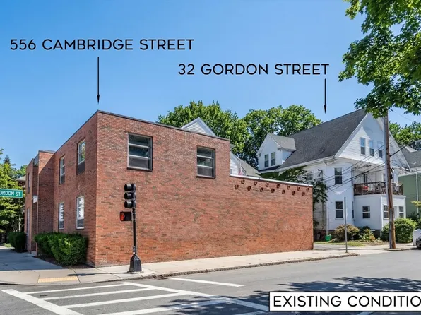 556 Cambridge 32 Gordon Package, Boston, MA 02134