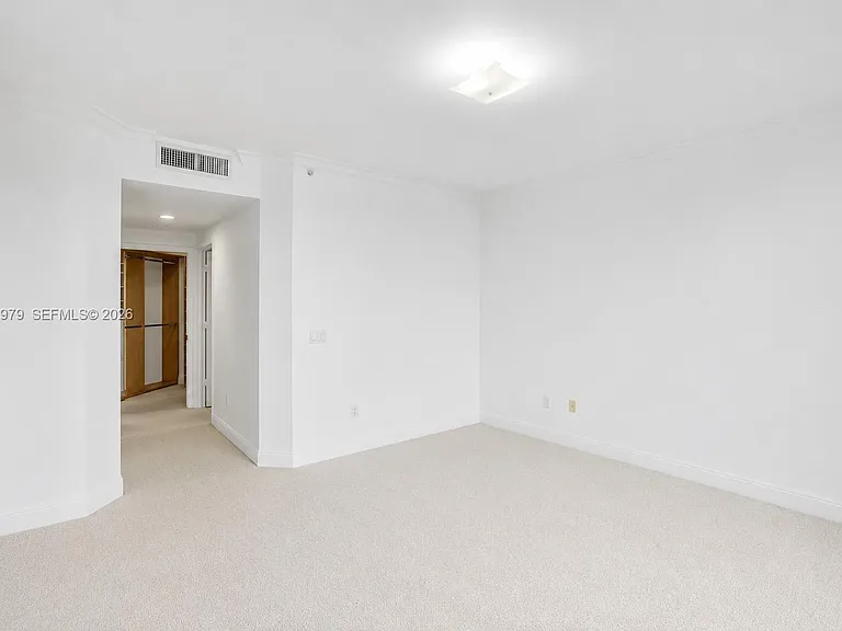 4775 Collins Ave #3007 — Photo 31