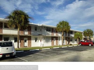 2475 W Golf Blvd APT 240, Pompano Beach, FL, 33064
