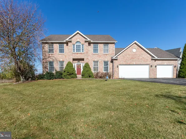 301 Lois Ln, State College, PA 16801