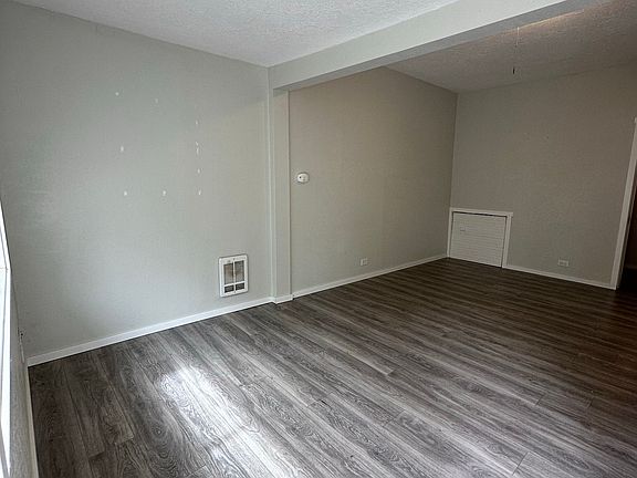 2nd image of 185 NW 5th St APT 2