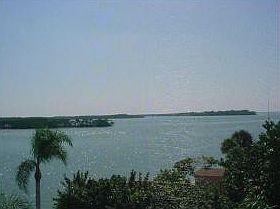 2nd image of 901 Collier Ct APT 306