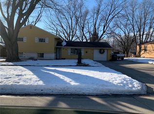2013 W 3rd St, Perry, IA 50220