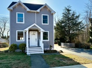 33 Greenwich St, Riverdale, NJ 07457