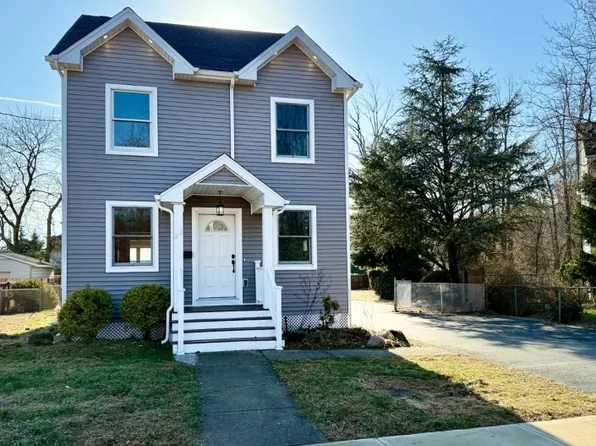 33 Greenwich St, Riverdale Boro, NJ 07457