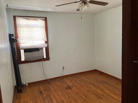 5th image of 309 West Ave