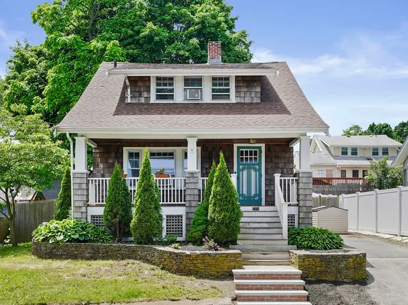 10 Burroughs Rd, Braintree, MA 02184