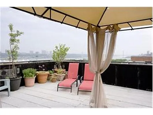 Sold by Douglas Elliman | media 17