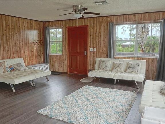Upstairs living Room