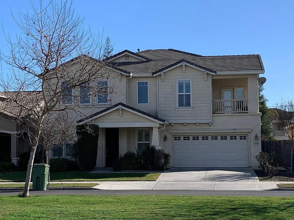 2nd image of 2440 Paseo De Leon