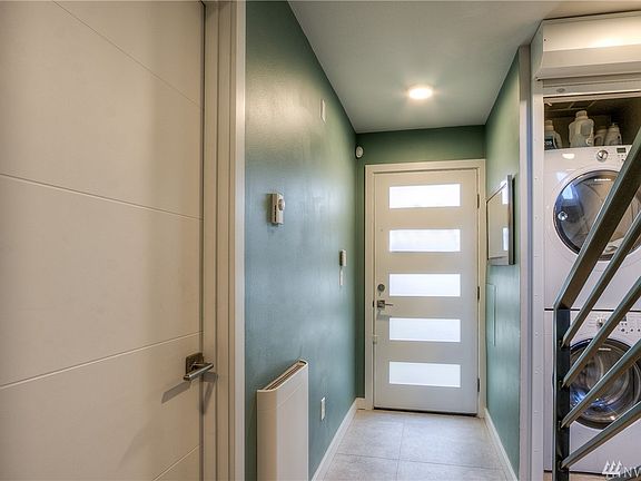 3rd image of 7027 35th Ave NE #A