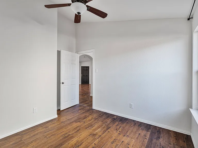 2709 Mountain Lion Dr — Photo 11