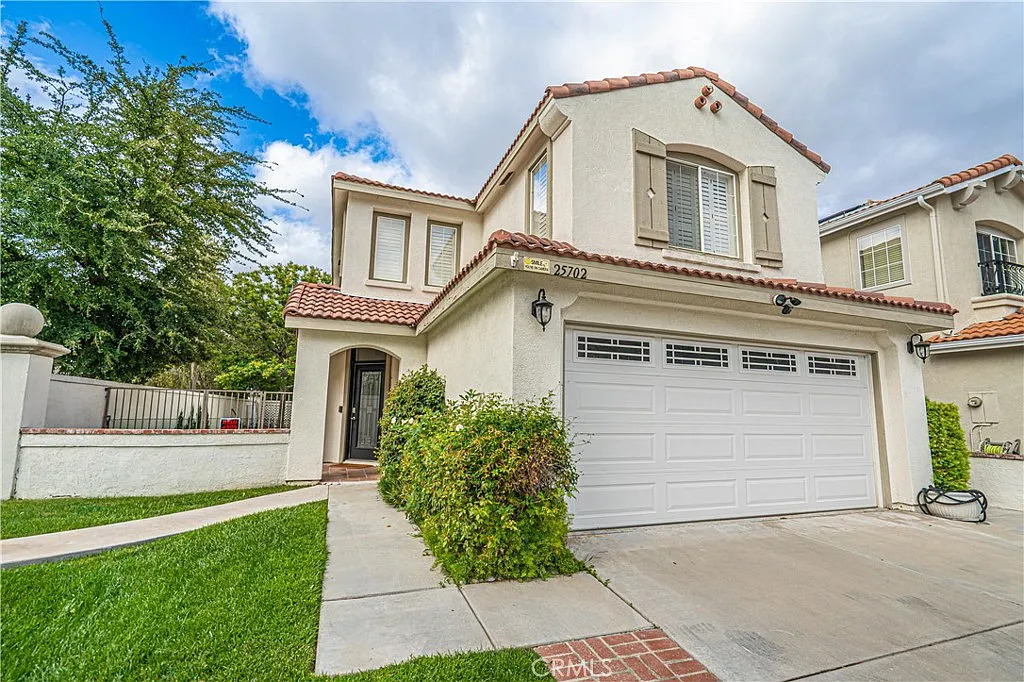 4 bed, 2.5 bath, 1963 sqft, $4,650 — Photo 4