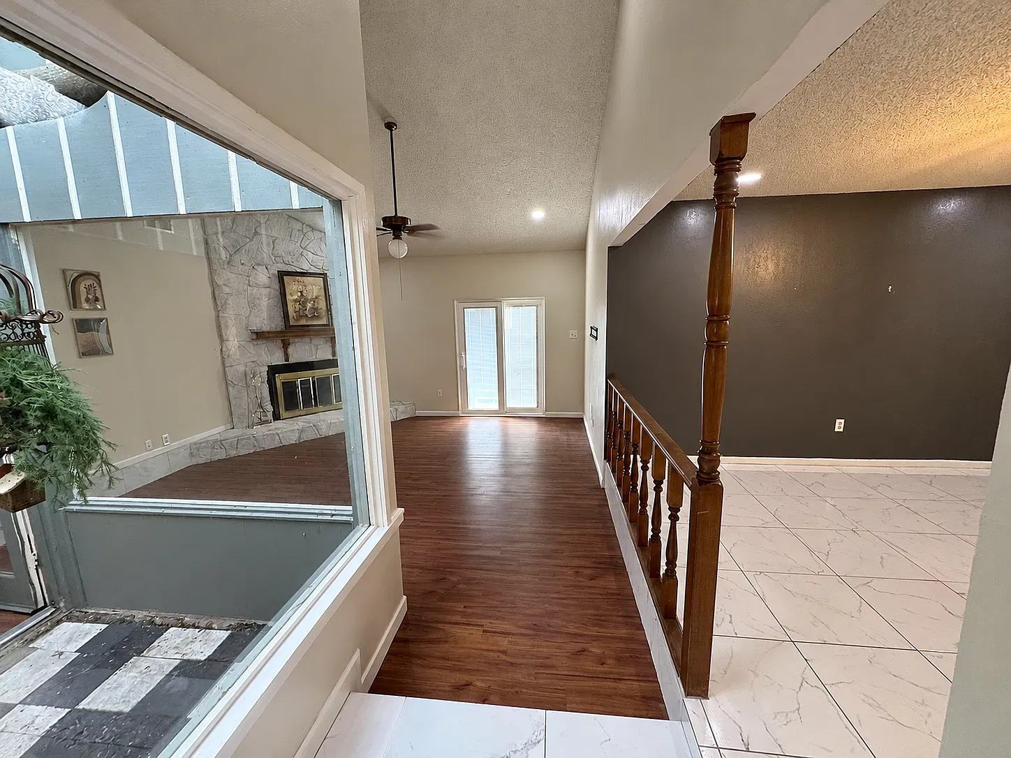3 bed, 1986 sqft, $2,200 — Photo 4