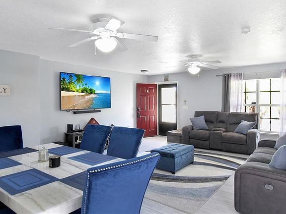 3rd image of 15427 Winter Breeze Ln